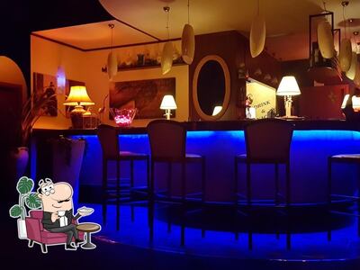 Gli interni di Club Shine