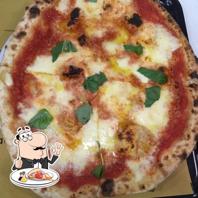 Scegli una pizza al pub & bar Soofì