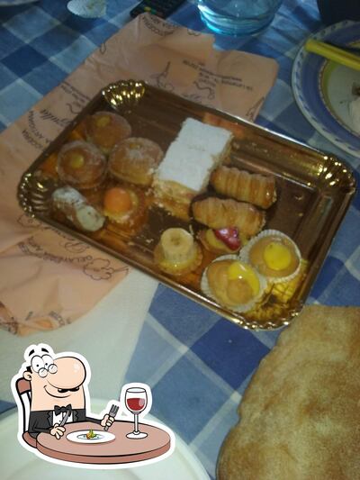 Platti al Bar Edera di Pittalis Davide Antonello