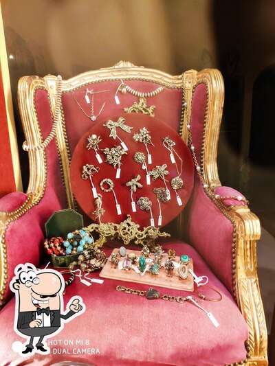 Dai un'occhiata agli interni di Caffè delle Nazioni