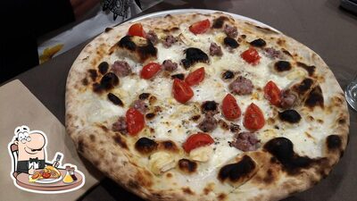 Prova una pizza alla pizzeria Pizzeria Simpaty