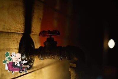 Dai un'occhiata agli interni di Una Botte e Via