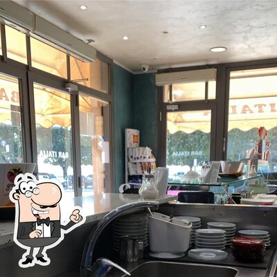 Siediti a un tavolo di Bar Italia e non solo