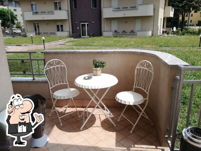 Dai un'occhiata agli interni di Lucycaffe