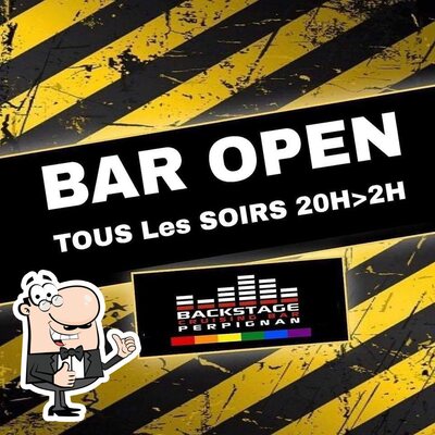 L'annonce publicitaire montre les informations sur Backstage