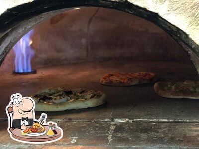 Scegli tra le molte varianti di pizza