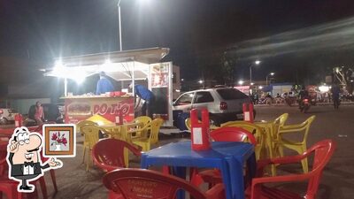 Veja imagens do interior do Hot Dog Do Tio