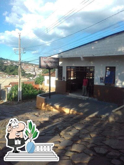 Veja imagens do exterior do Restaurante Maria Carlota