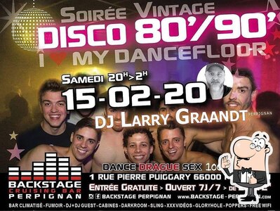 Lisez les informations sur Backstage