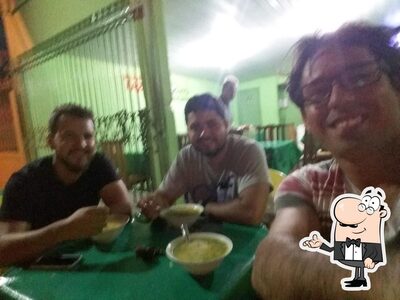 O interior do Eloim Caldos e Lanches