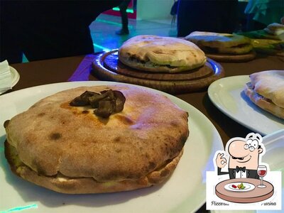 Cibo al MAMBO - Pizza Disco Pool