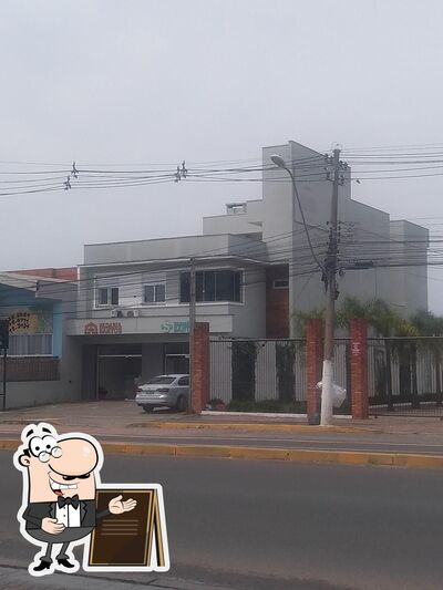 Desfrute da vista do exterior Padaria e Confeitaria Santos