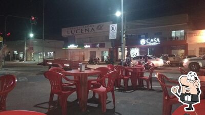 O interior do Hot Dog Do Tio