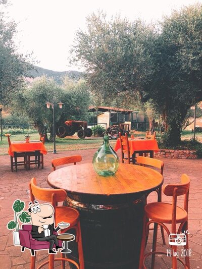 Siediti a un tavolo di Agriturismo Panta Rei