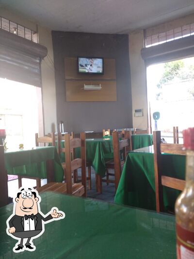 Veja imagens do interior do Sabor da Rosa Restaurante