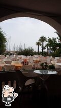 CAPRICE CAFE