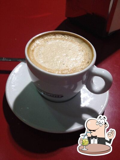 Calma la tua sete con un drink al caffè bar A Café