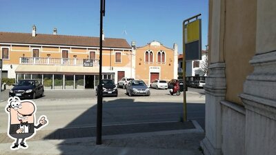 L'area esterna è una caratteristica importante di Caffè Piazza 32