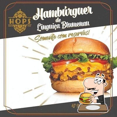Delicie-se com um hambúrguer no Hops Cervejas Artesanais