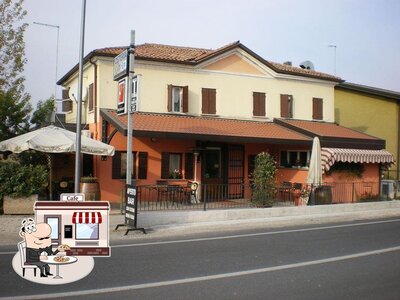 Gli esterni di Osteria da Rita