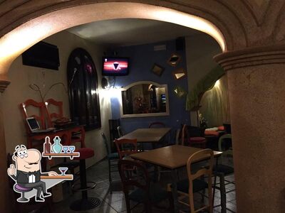 Dai un'occhiata agli interni di 7th Heaven