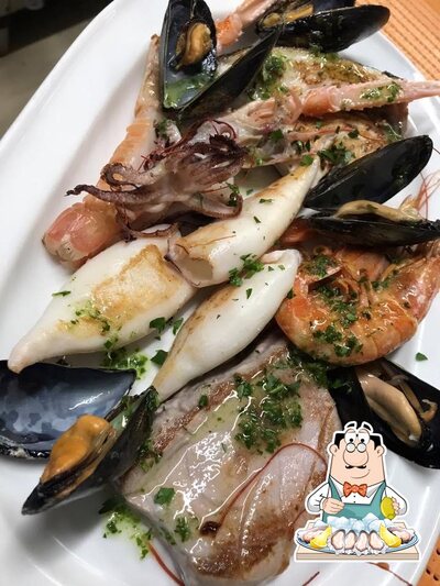 Scegli tra i molti piatti di mare disponibili al ristorante La Caladda