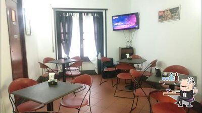 Dai un'occhiata agli interni di Bar Edera di Pittalis Davide Antonello