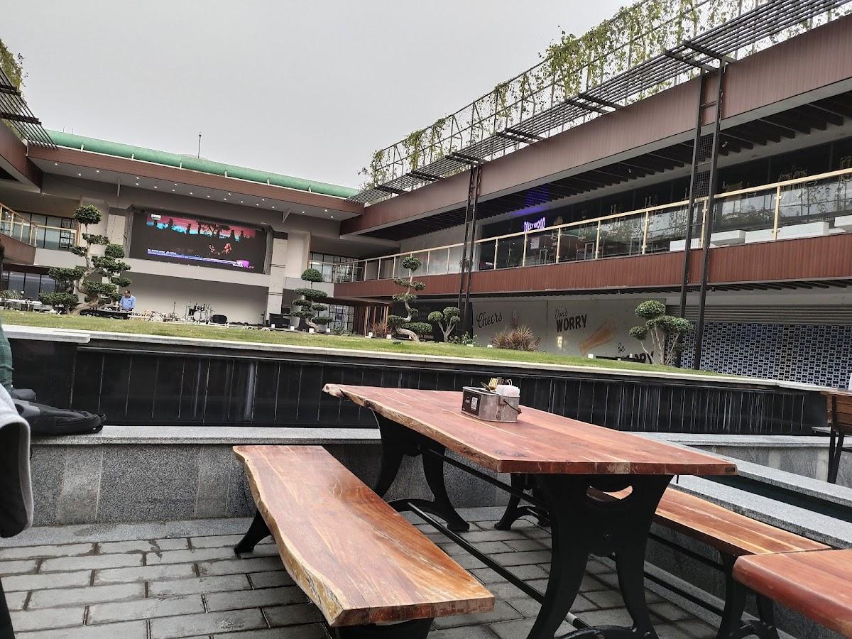 C53 The Hub, Sarath City Capital Mall, Hyderabad Restaurant reviews