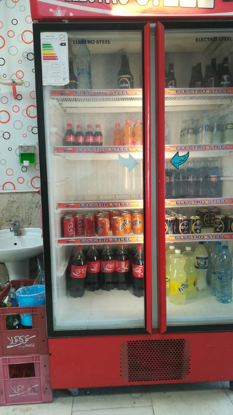 ساندویچ و مرغ بریان شوکتی