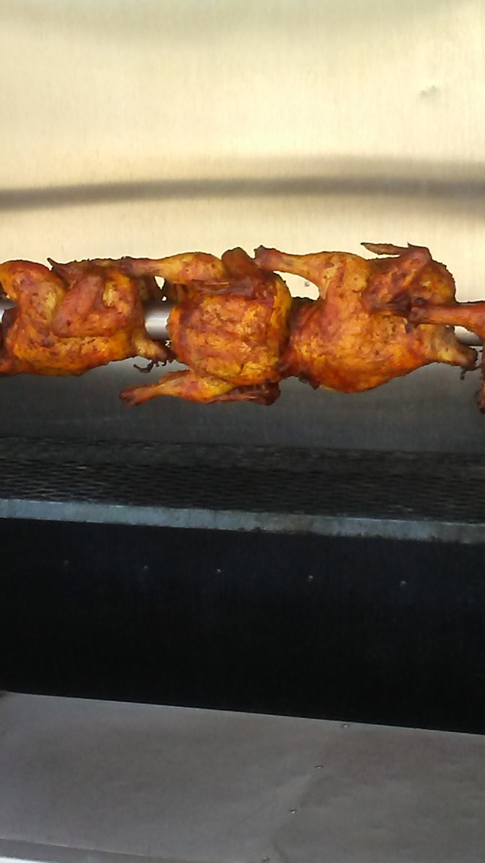 Pollo al Carbón Wikitikis