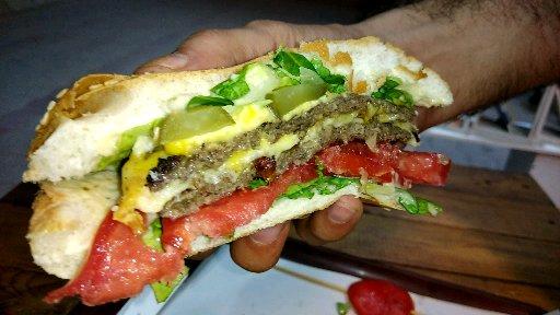 برگر پیاده رو