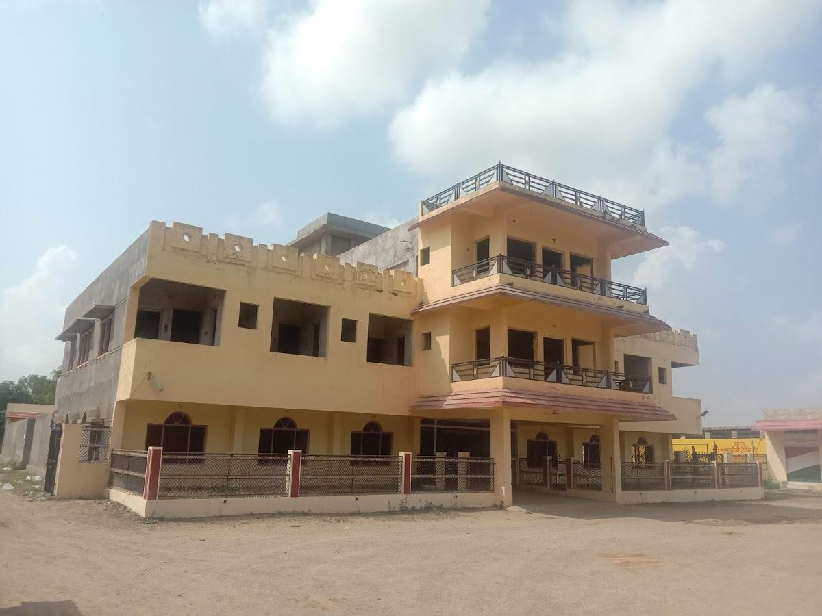 Hotel Saawariya International