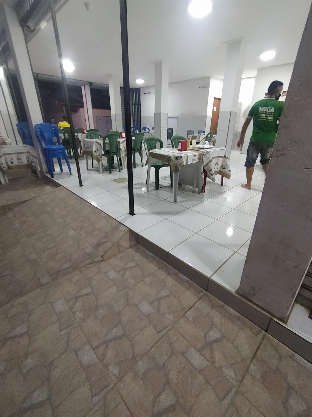 Mega Lanches e Pizzas