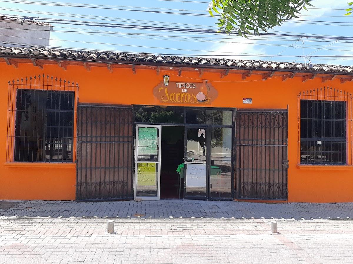 Típicos Los Jarros
