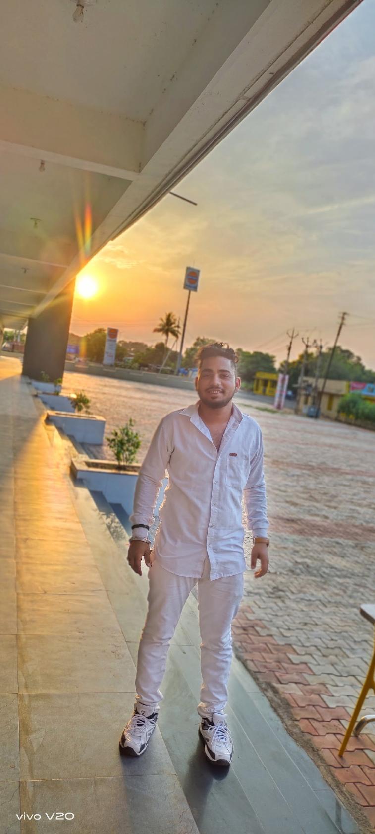 Adarsh hotel And Guest House