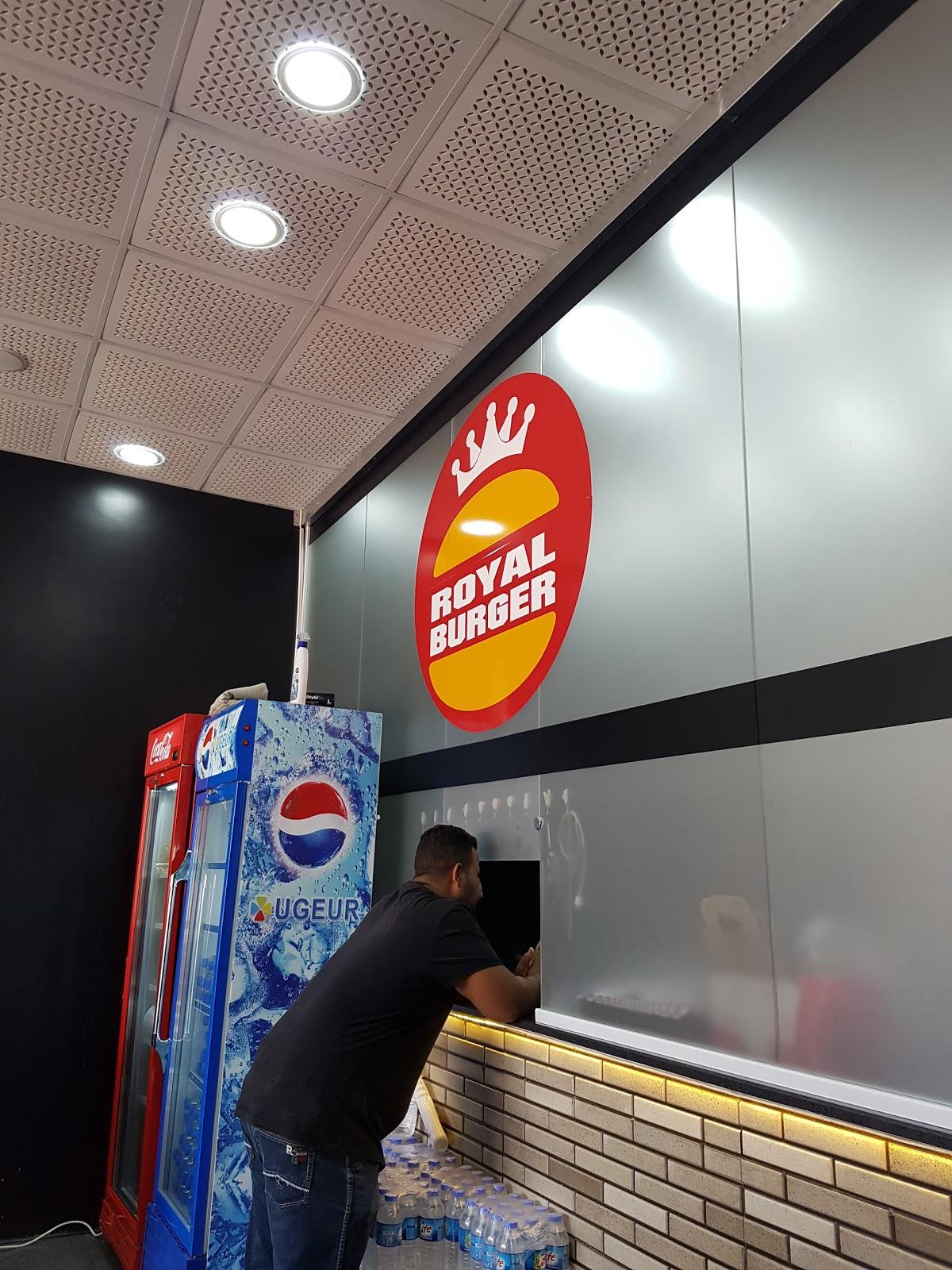 ROYAL BURGER