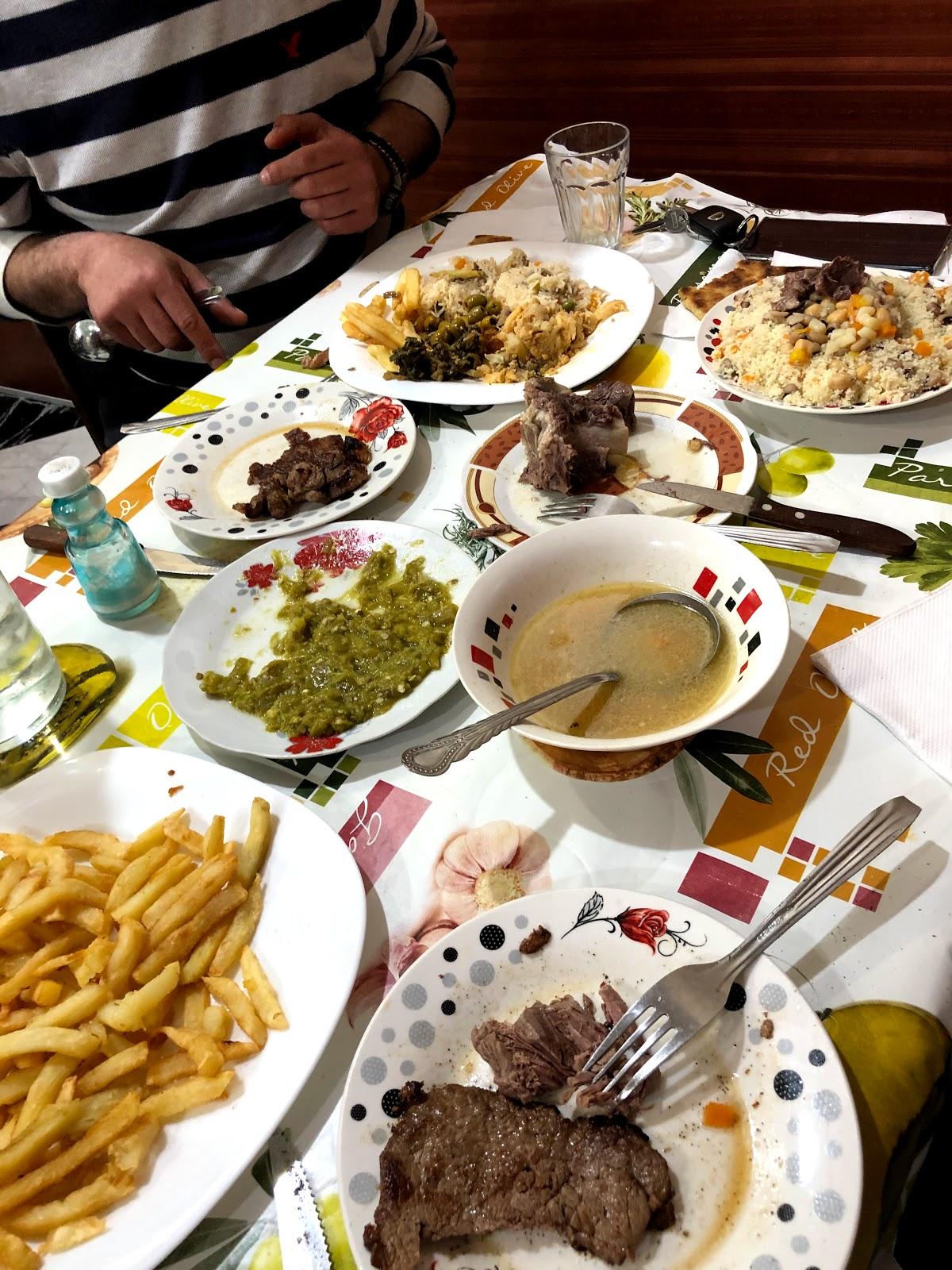 مطعم عائلي