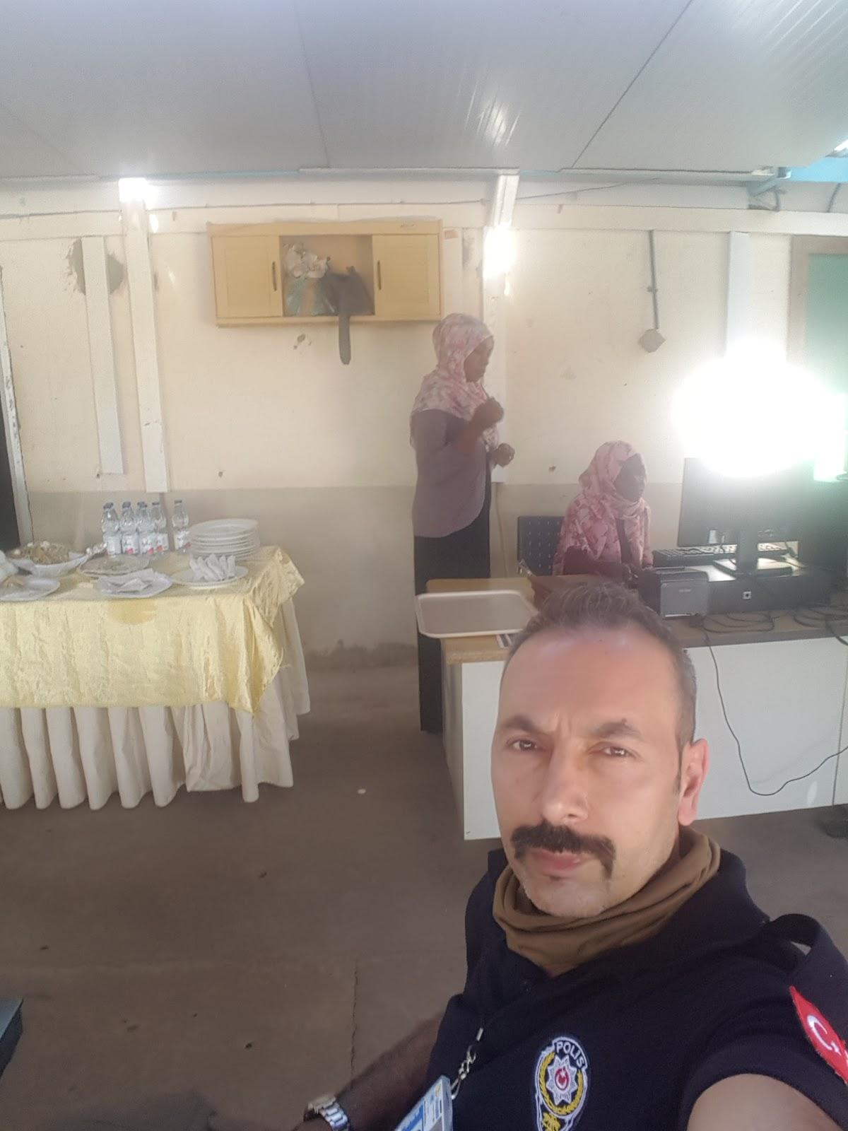 مطعم وكافتريا السلام