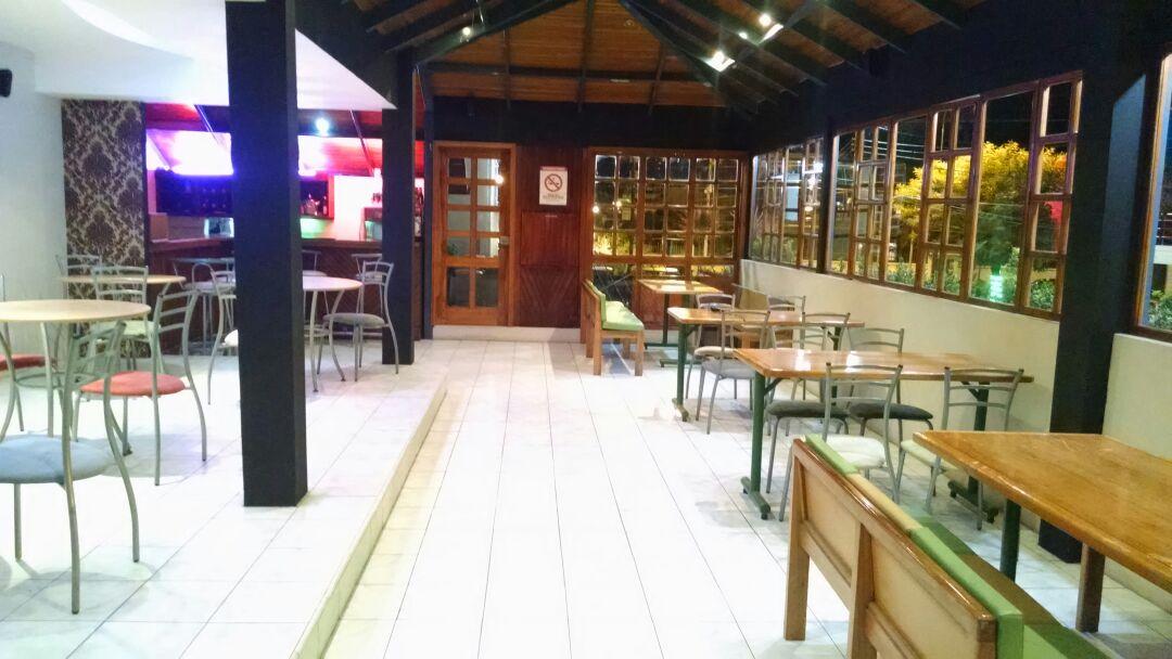 La Trova Bar Gourmet