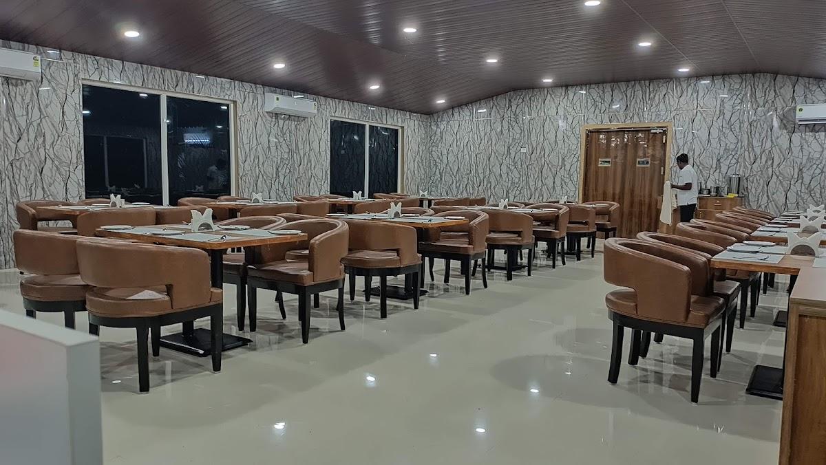 Oasis Multi Cuisine Family Restaurant