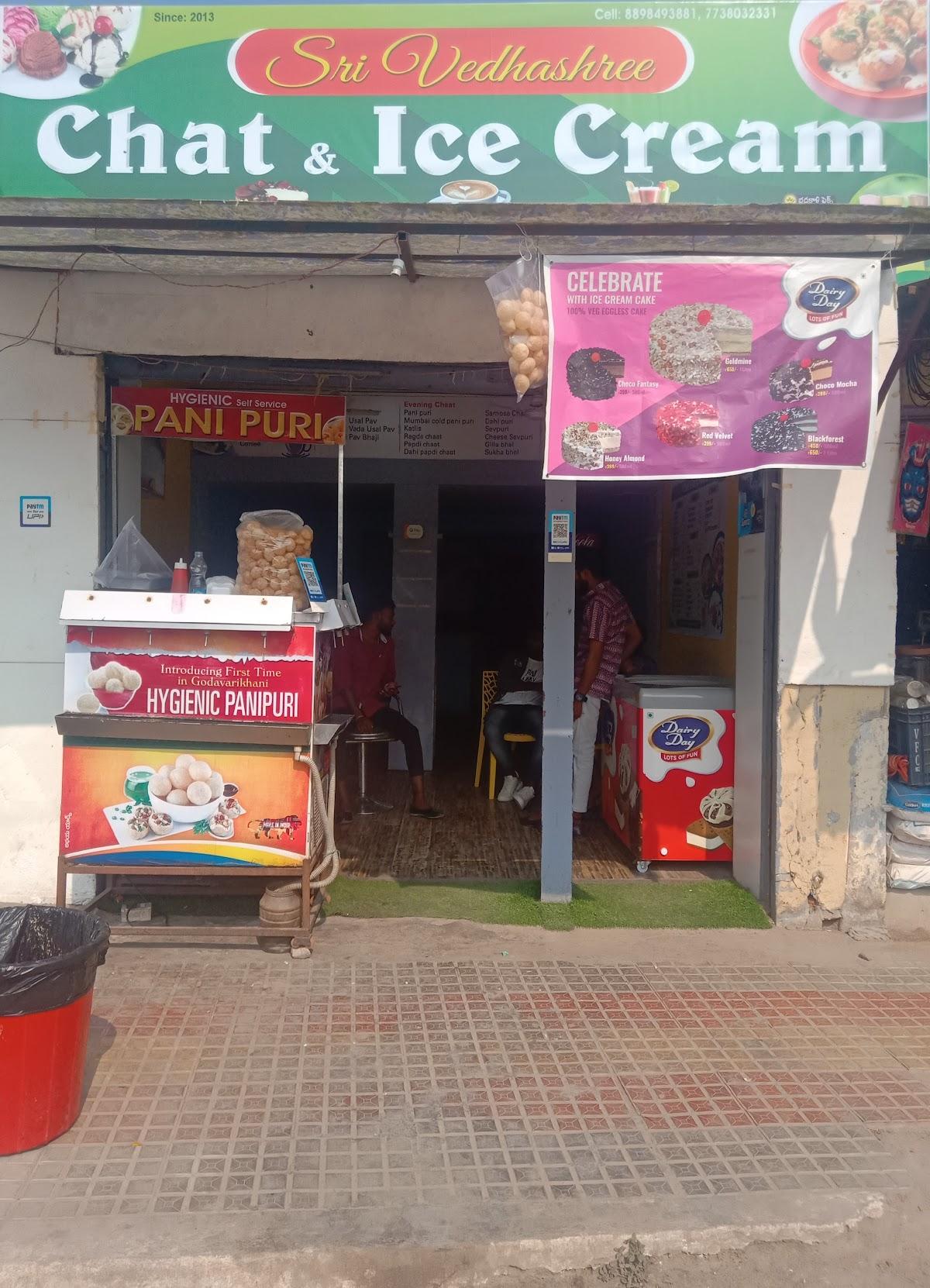 Sri Vedhashree chat and ice cream