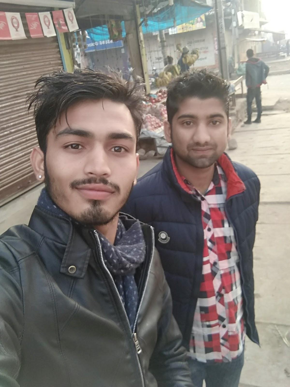 Hotel Pahuna Ghar.