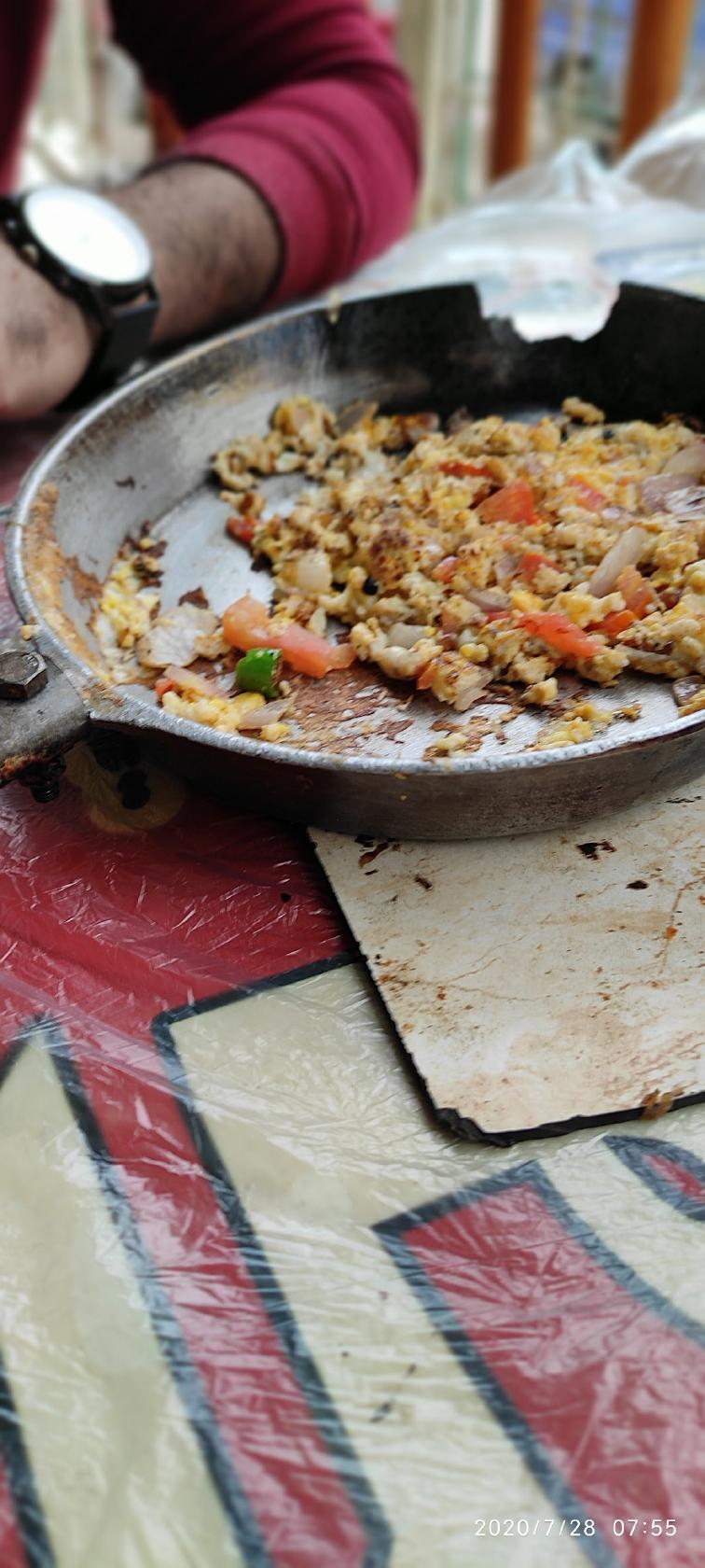 مطعم وخبازة وبروست القصر