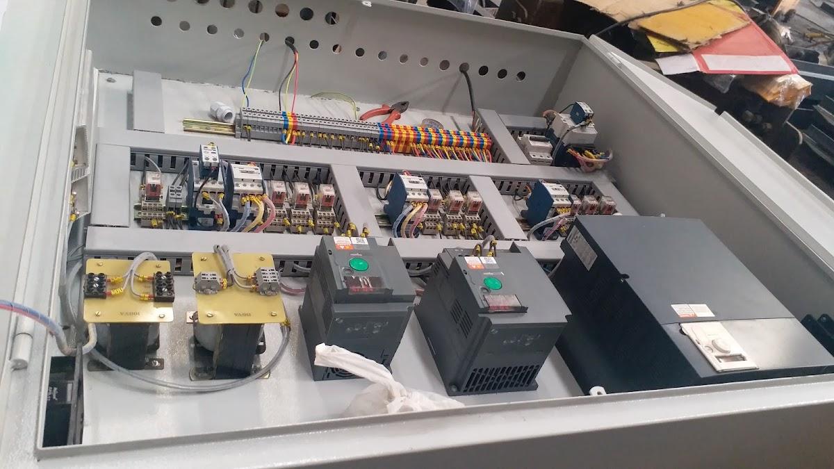 Shambhu's Cafe Bar,Prantij