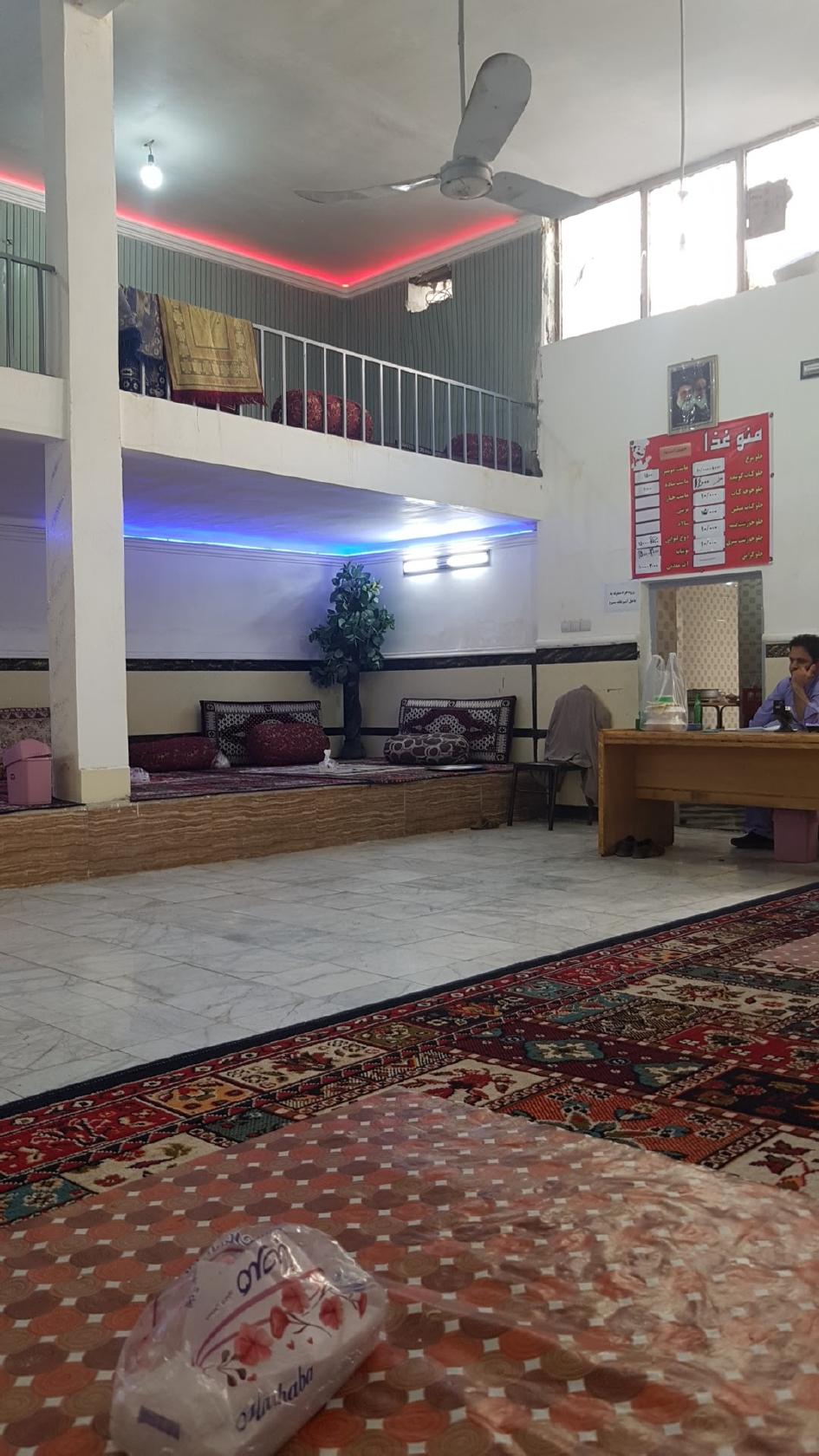 رستوران استقلال