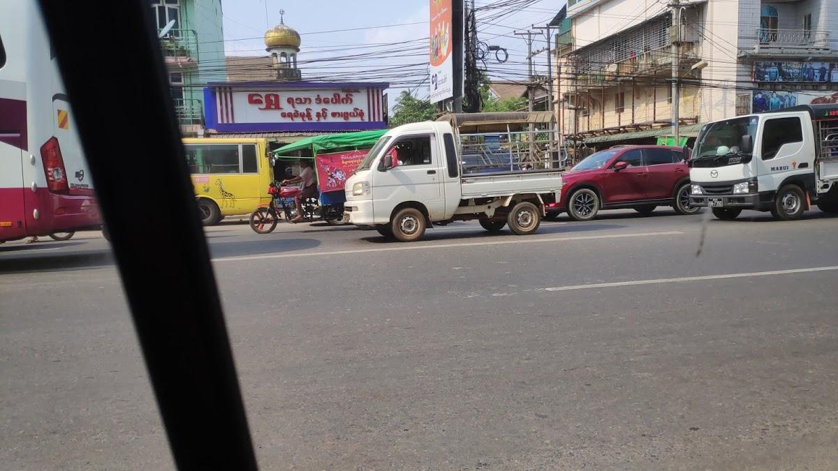 Shwe Halal Biryani