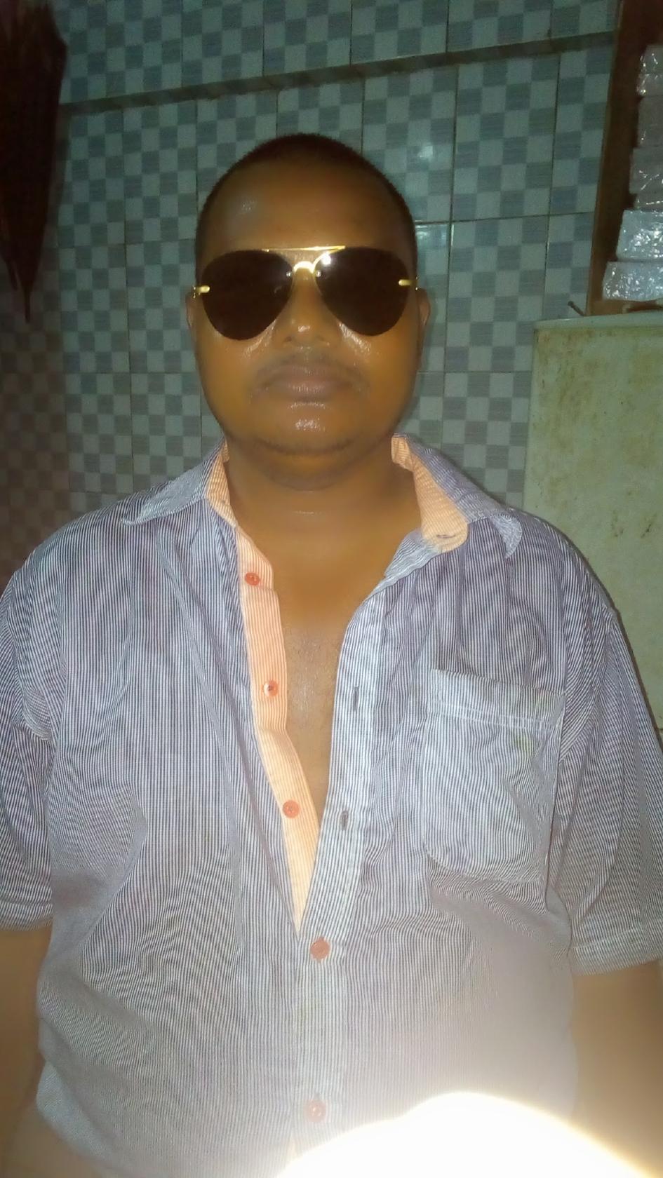 আঃ করিম হোটেল
