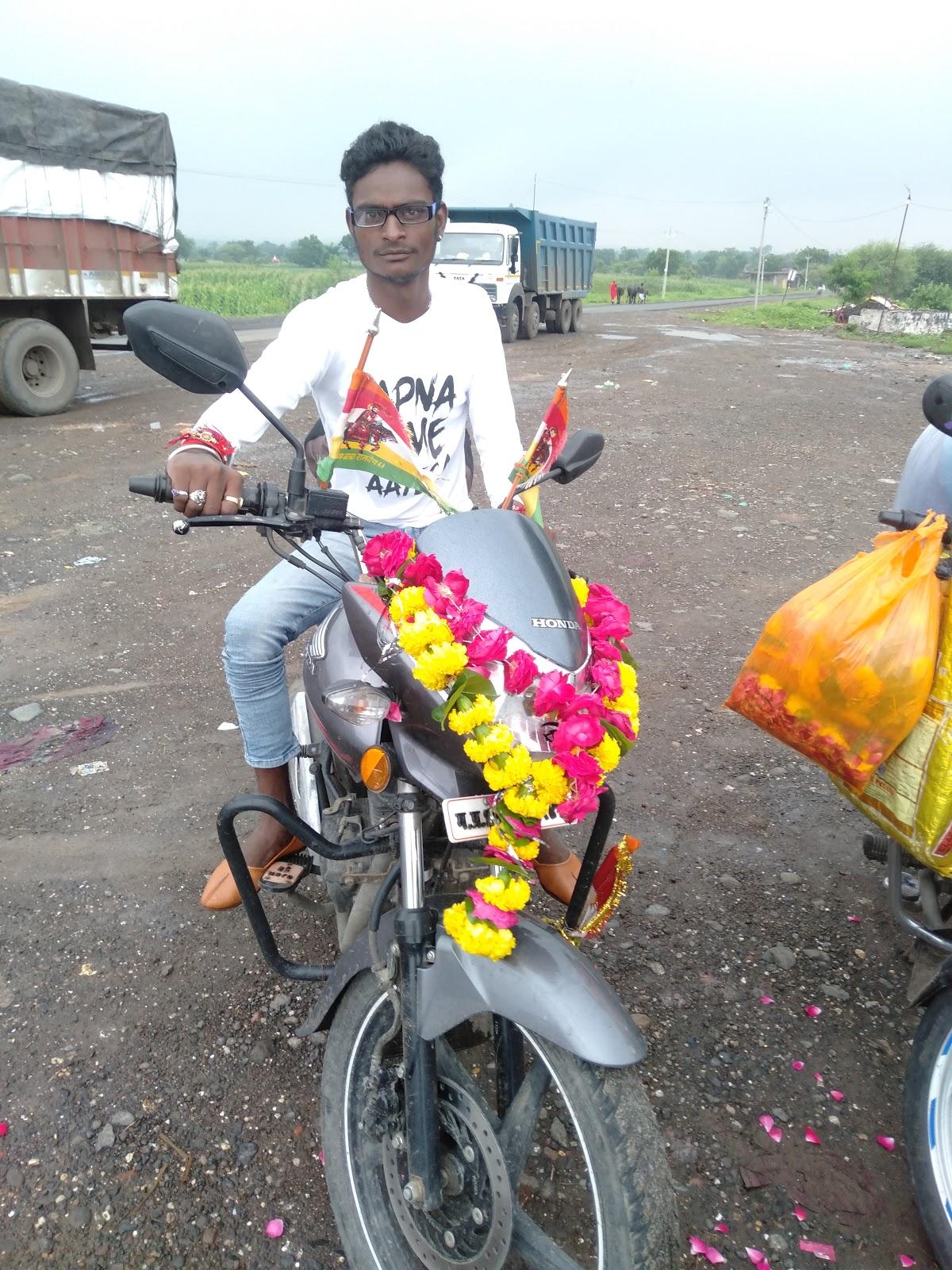 Rajhans Hotel बापू का ढाबा