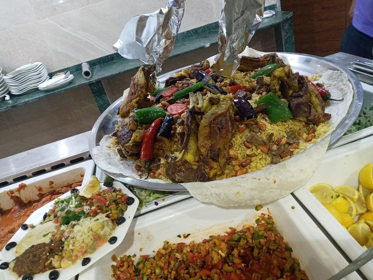 مطعم نور القمر العجيلات