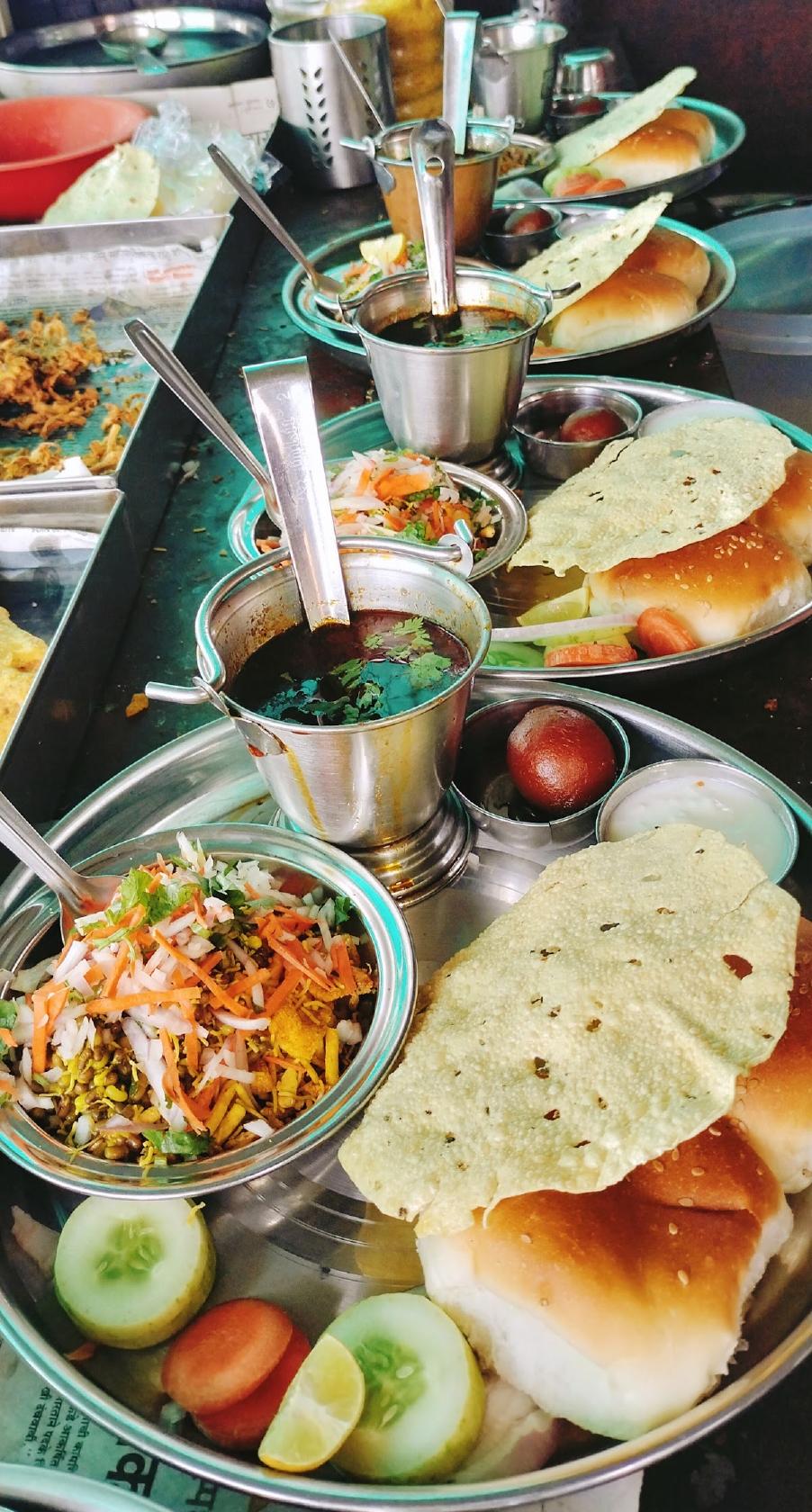 हाँटेल देवगिरी अमृततृल्य नाष्टा सेंटर स्पेशल शाही मिसळ हाऊस